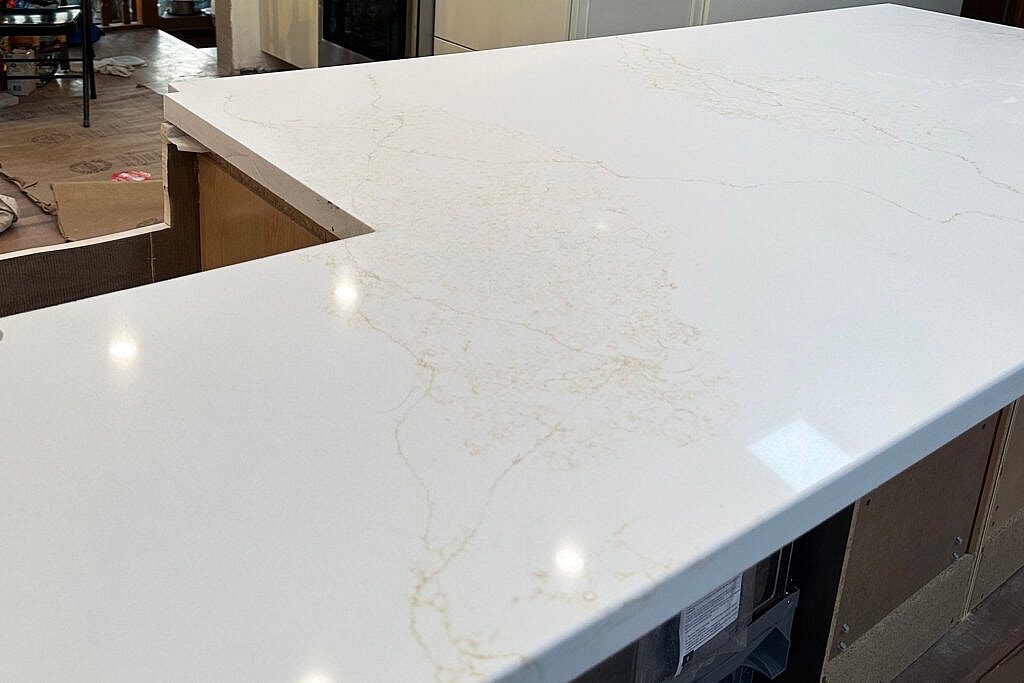 Desert Majesty in Calacatta Quartz: The Linnstone 5167 Sahara Ridge Experience 6 Linnstone Surfaces 5167 Sahara Ridge