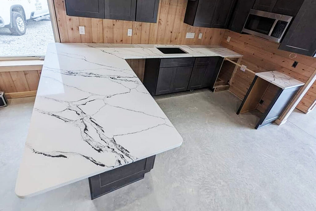Quartz Surfaces 6022 Punaluu: Transforming Pool Houses into Sanctuaries of Serene Luxury 1 Stone Surfaces 6022 Punaluu