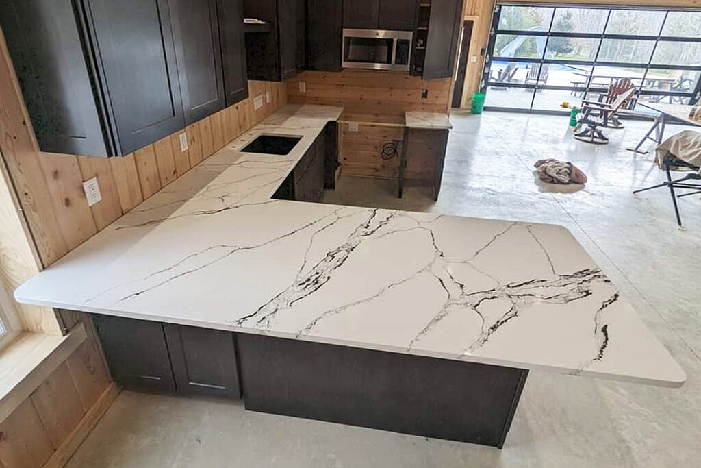 Quartz Surfaces 6022 Punaluu: Transforming Pool Houses into Sanctuaries of Serene Luxury 2 Stone Surfaces 6022 Punaluu